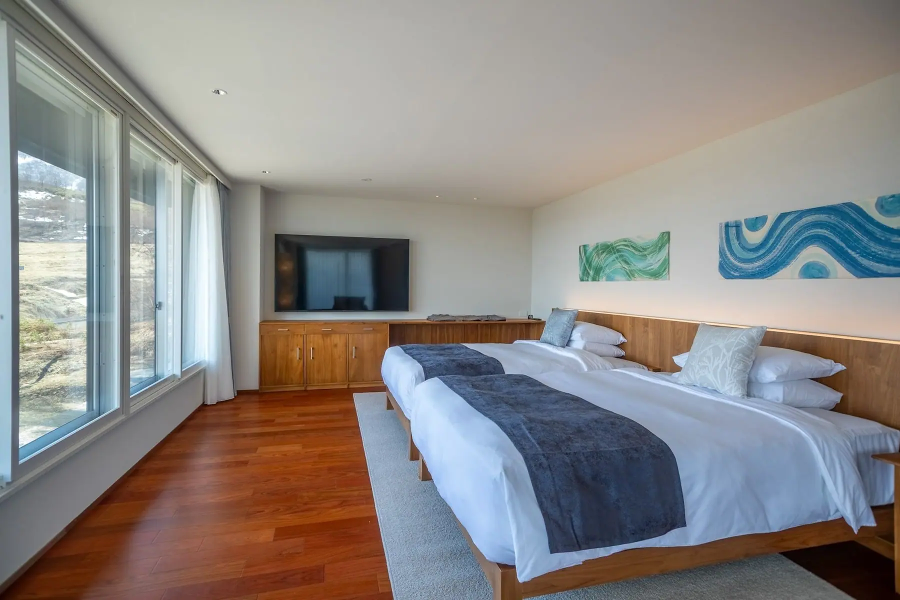 Highland Suite 2